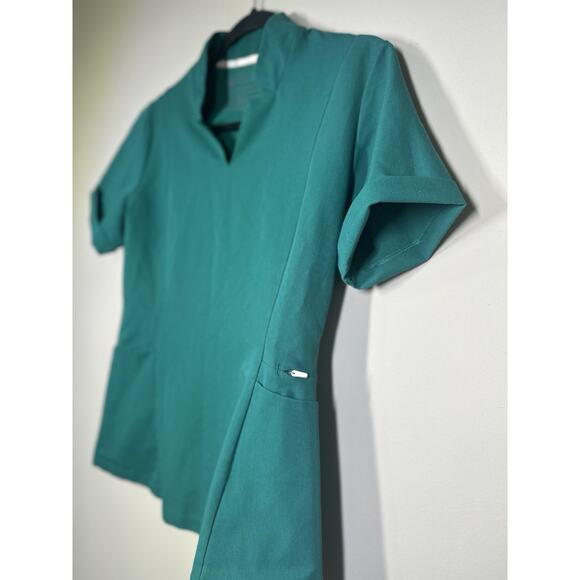 Figs Scrubs Set Hunter Green Inala Top Size S / Livingston Bottom Size SP Womens - Picture 2 of 12